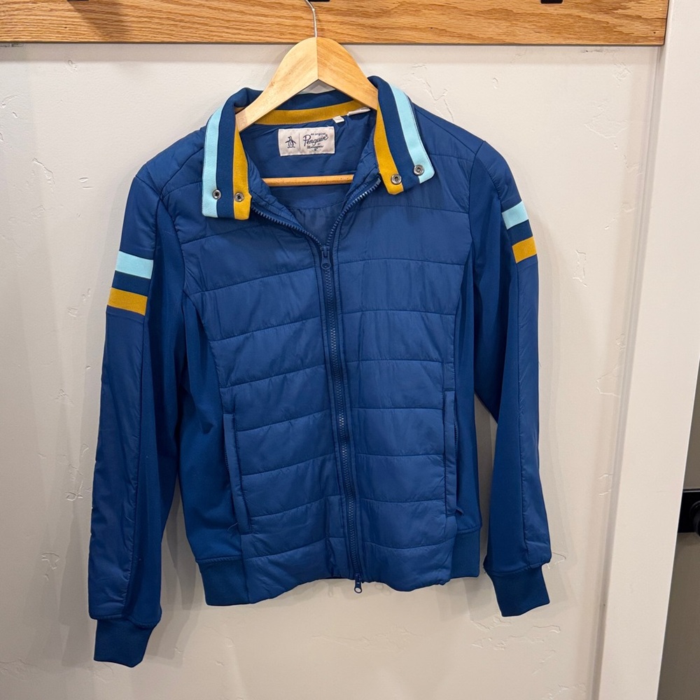 Light golf/tennis mini puffer Jacket with Colorful Accents